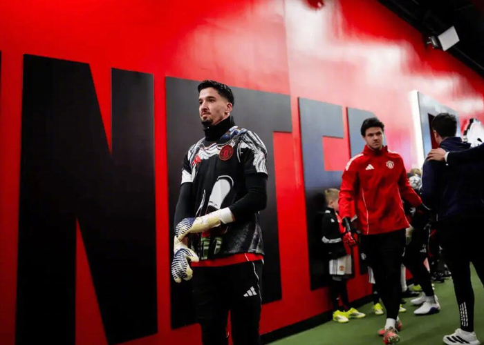 中欧体育登录入口-贝西克塔斯有意利兹联门将梅利耶与曼联门将巴因迪尔|费内巴切|土耳其|希顿|土耳其足球|汤姆·希顿_新浪体育_新浪新闻