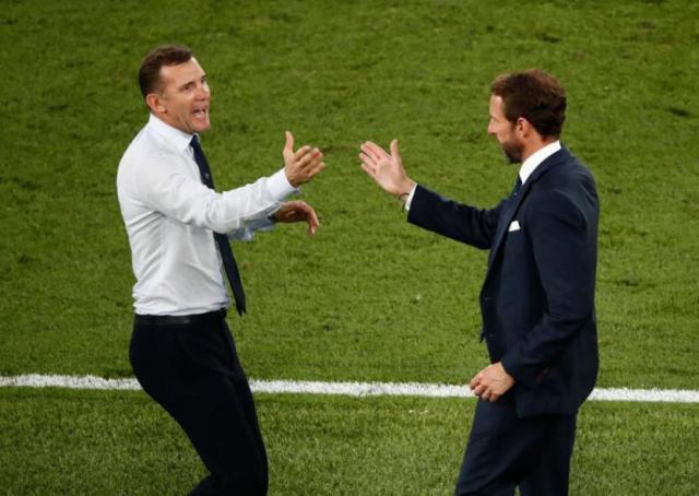 中欧体育网址-凯恩：我知道没进决赛的痛苦 舍瓦：高空球无能为力